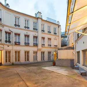 Apartamento Comfortable Flat In The Middle Of, París