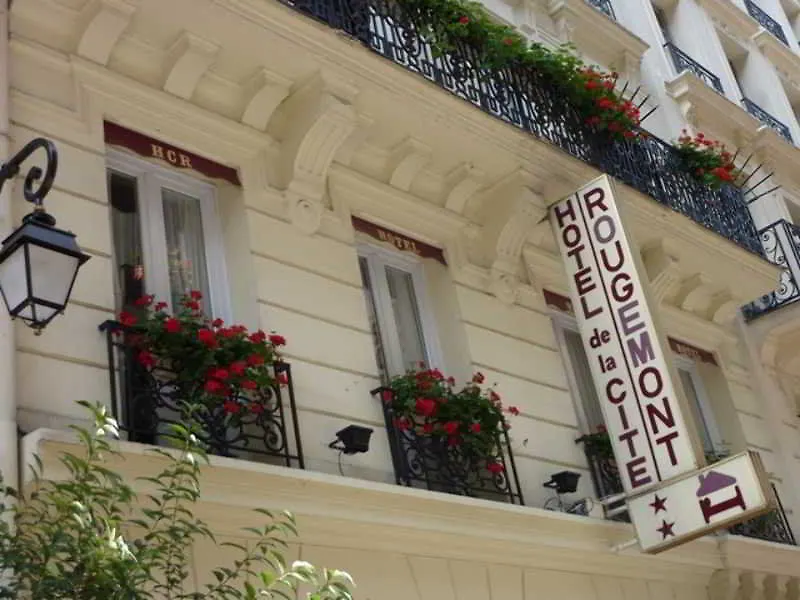 **  Hotel De La Cite Rougemont Paris France